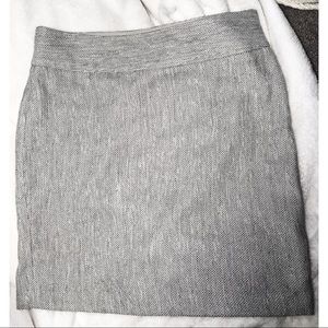 *ON SALE!*The Limited gray & silver short skirt